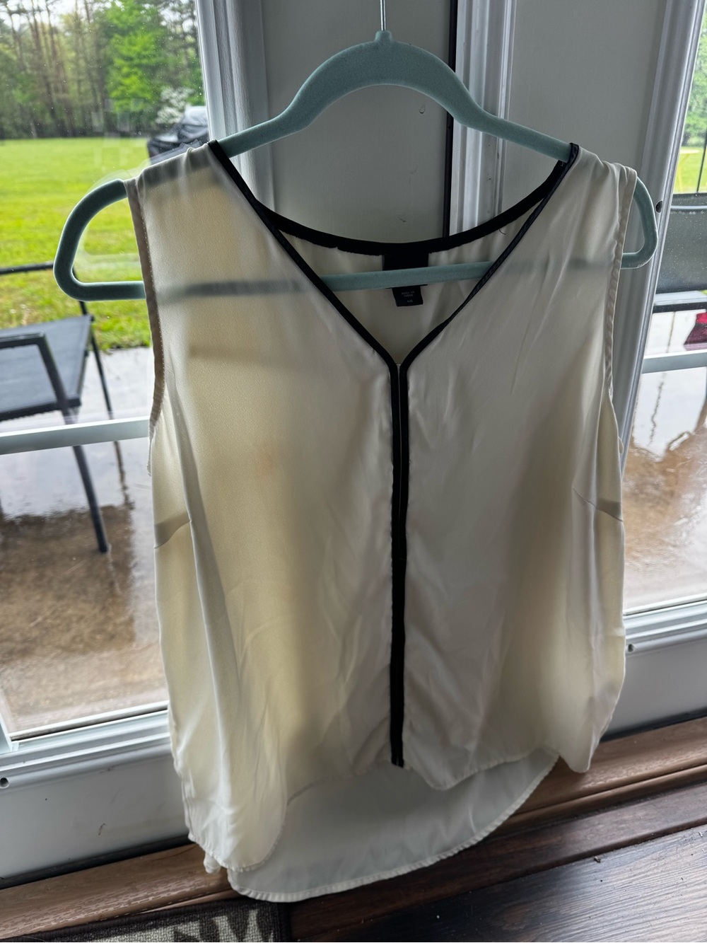 Covington Cream Sleeveless V-Neck Camisole with Black Trim